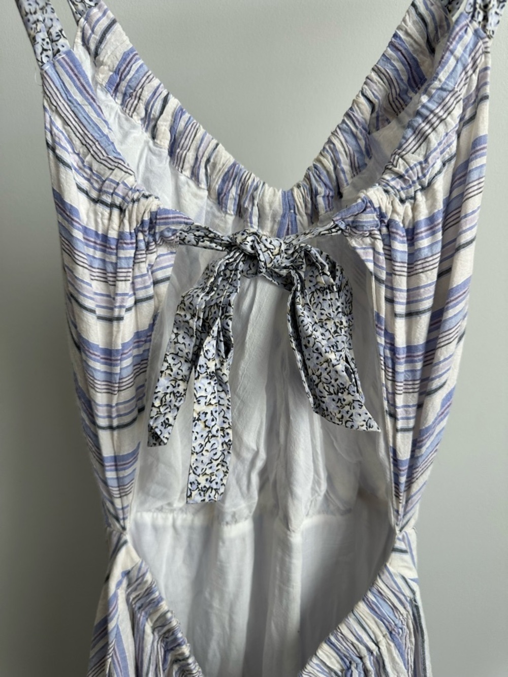 La Vie Rebecca Taylor Blue & White Striped Midi Dress | V-Neck Flowy Sundress - Picture 9 of 16